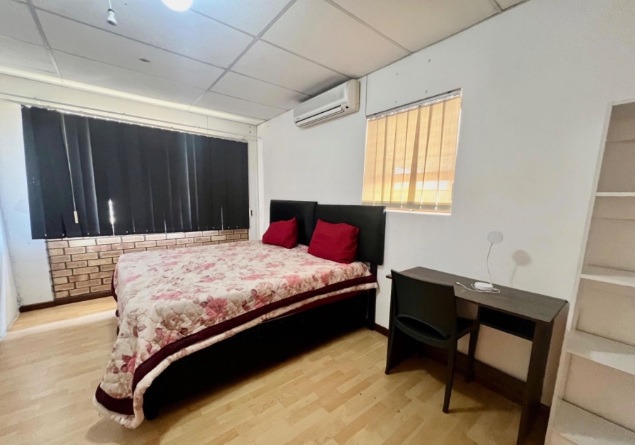 16 Bedroom Property for Sale in Summerstrand Eastern Cape